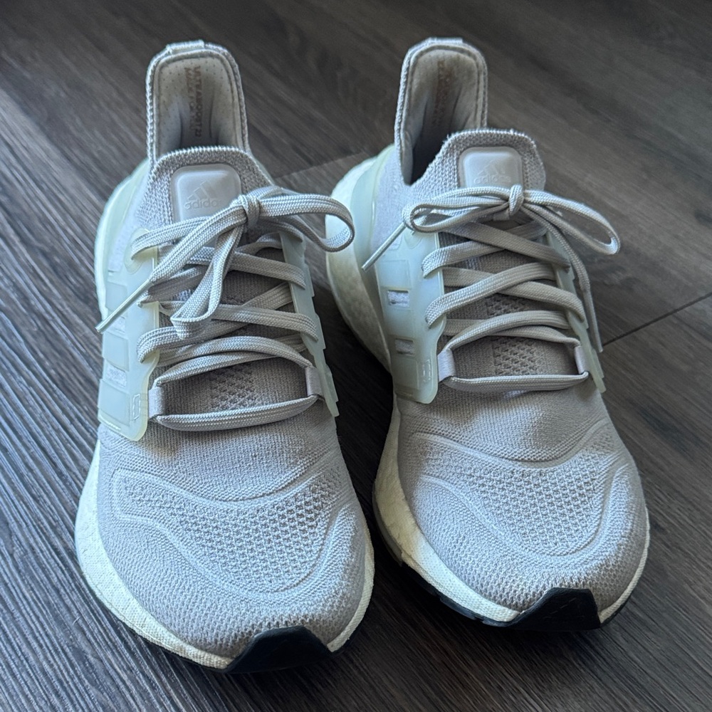 Adidas Ash Gray Running Shoes